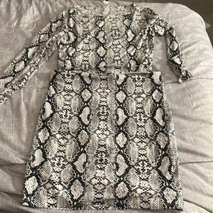 Brand new two piece set